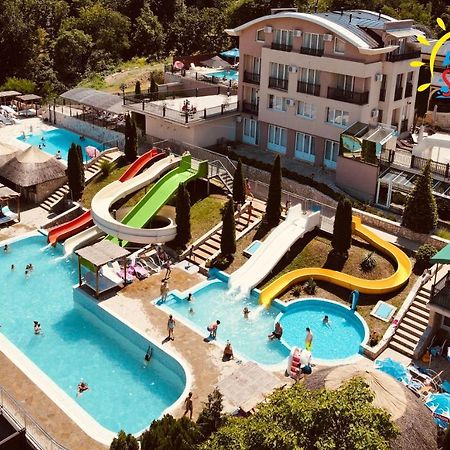 Sunny Hill Apartments & Aqua Park Vrnjačka Banja 外观 照片