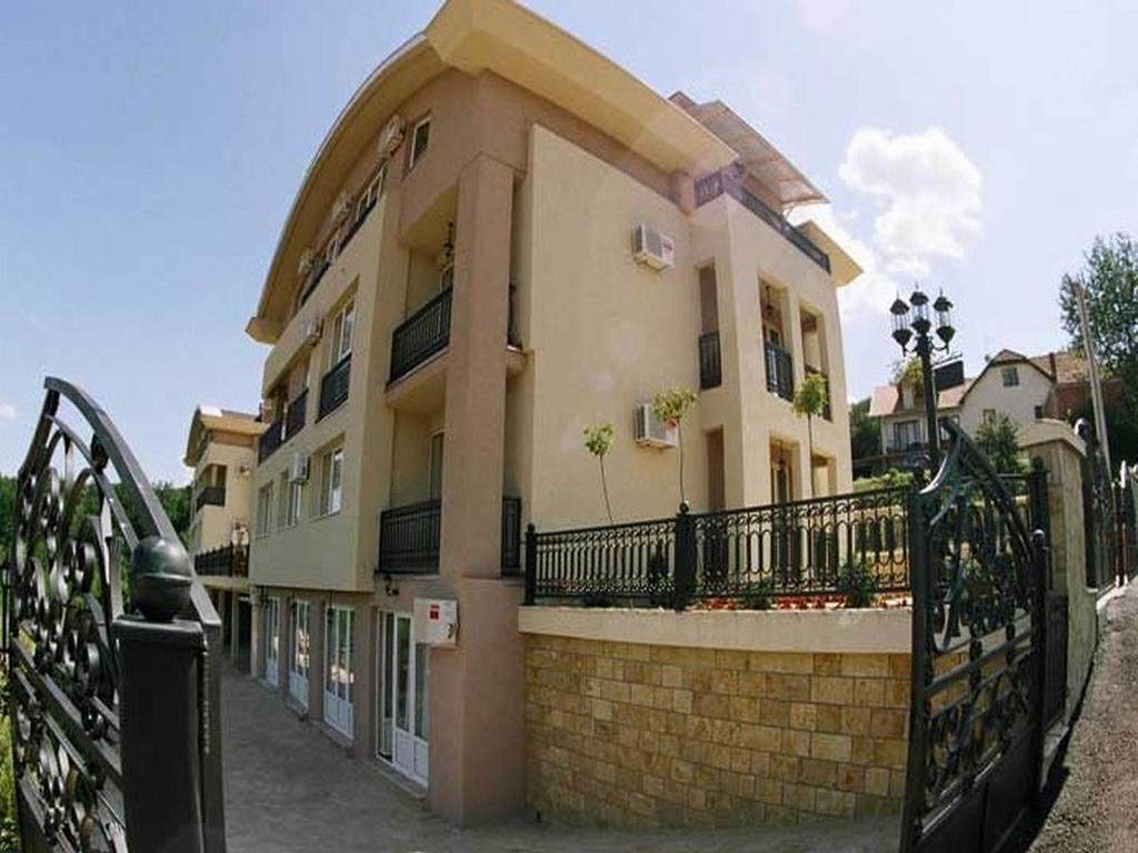 Sunny Hill Apartments & Aqua Park Vrnjačka Banja 外观 照片